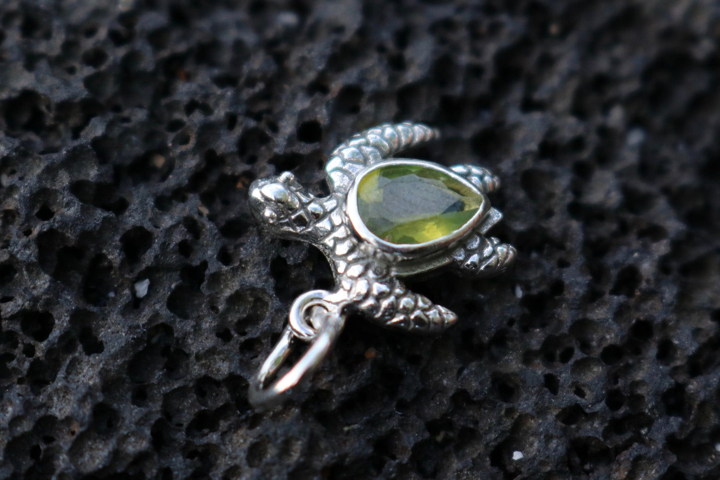 Turtle Charm Peridot Necklace Pendant. Sterling Silver.