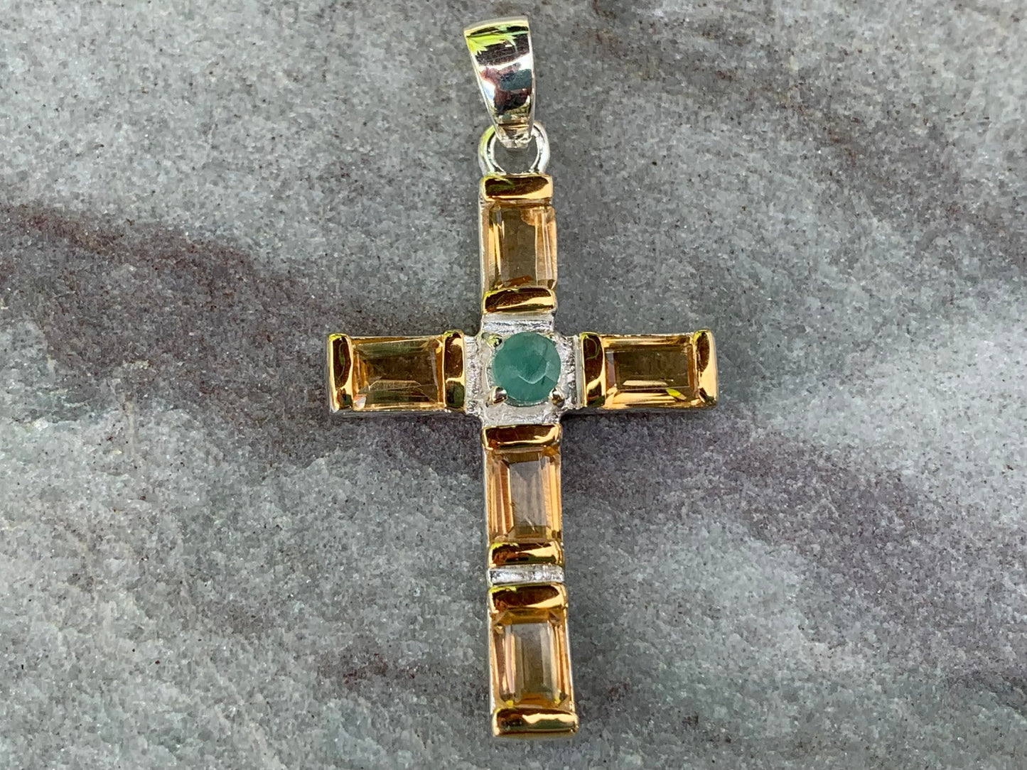 Cross Pendant Necklace. Citrines and Emerald  (in the middle). Sterling Silver, 18k gold.