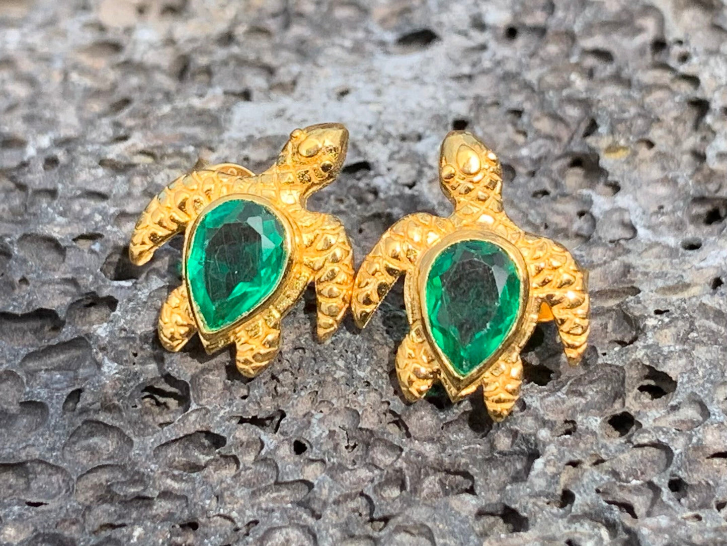 Emerald Turtle Stud Earrings. Gold Vermeil.