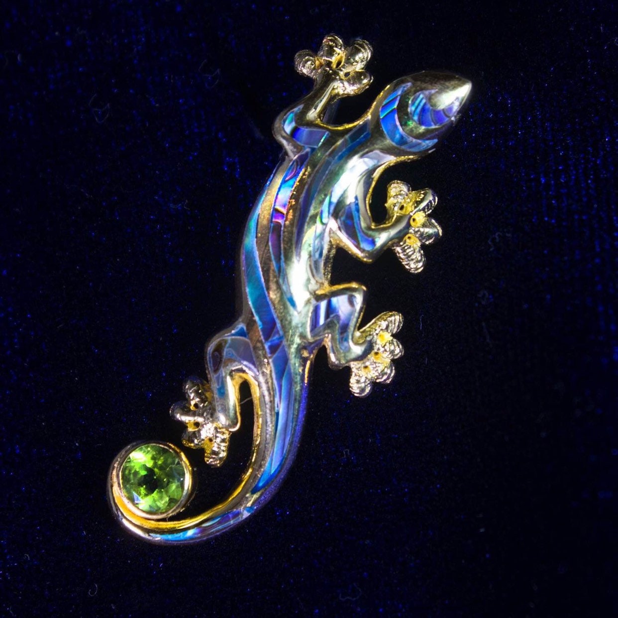 Hawaiian Gecko Lizard Salamander Necklace Pendant. Vermeil 18k Gold Silver Abalone Paua Shell Peridot.