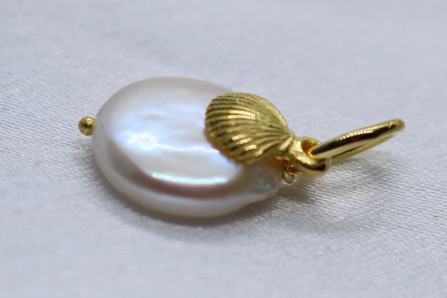 Sea Shell Pearl 18K Gold Vermeil Charm Pendant Necklace Jewelry