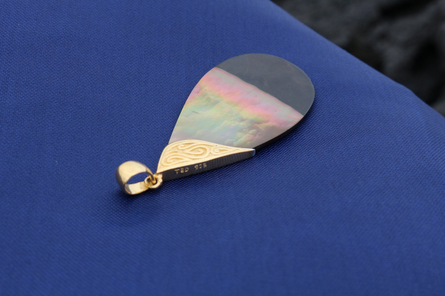 18K Gold Vermeil Black Oyster Rainbow Teardrop Pendant Necklace Tribal Design. Sterling Silver.