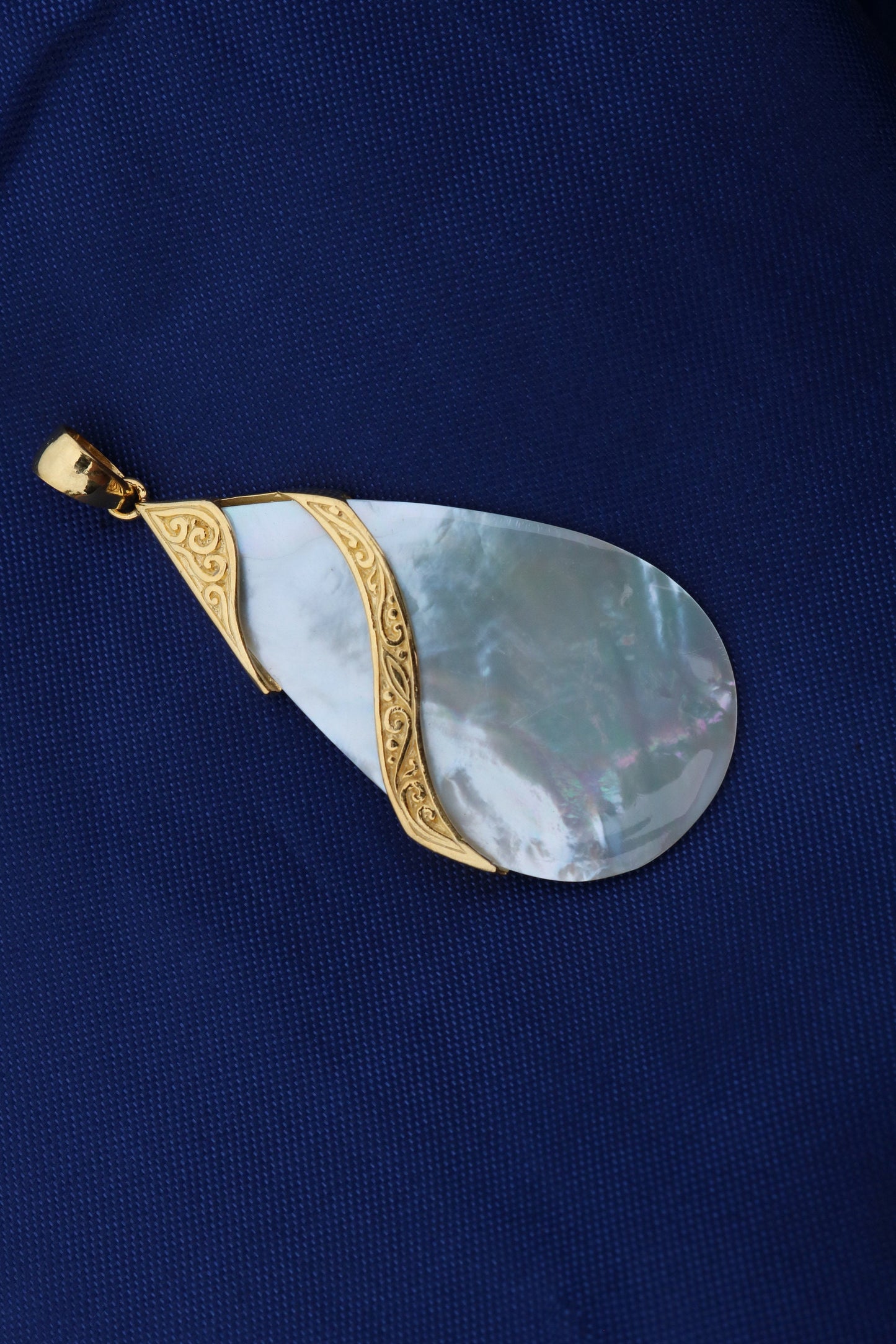 Teardrop Mother of Pearl 18k Gold Vermeil Necklace Pendant