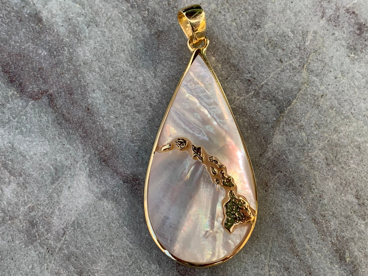 Hawaii Islands Chain Necklace Pendant. Gold Vermeil, Mother of Pearl.