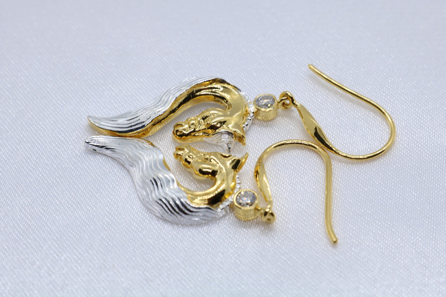 Horses Heart Earrings. 3mm Diamond, or Zircon. 18K Gold Vermeil, Silver.