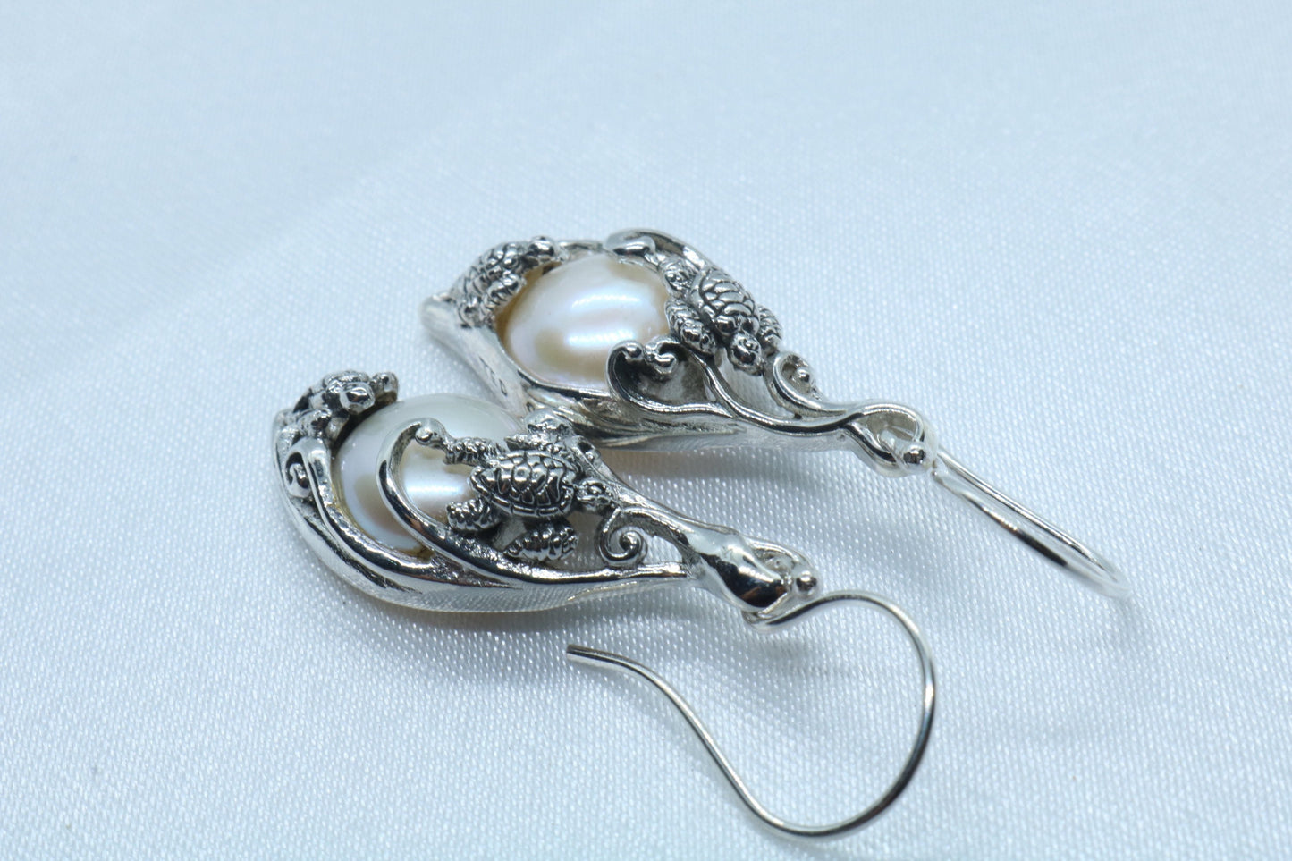 Turtles Hawaiian Honu Mabe White Pearl Silver Earrings