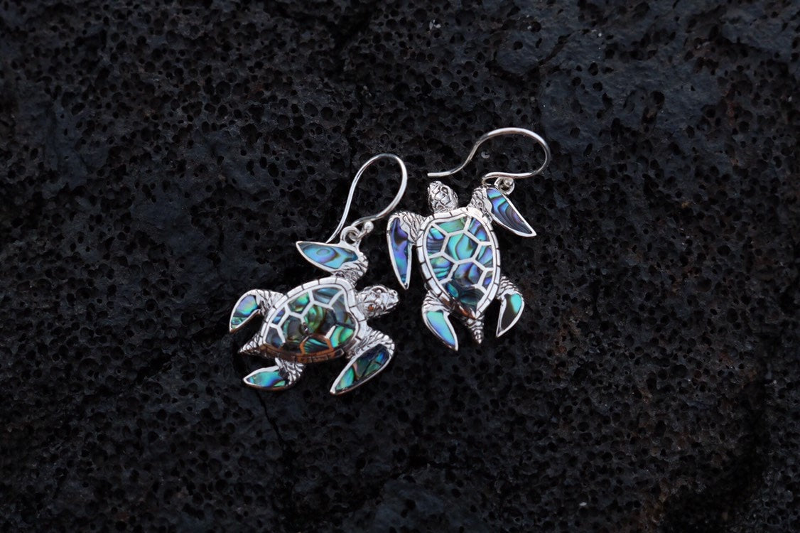 Green Sea Turtle Earrings. Hawaiian Honu Aumakua. Abalone Paua Shell, Sterling Silver .