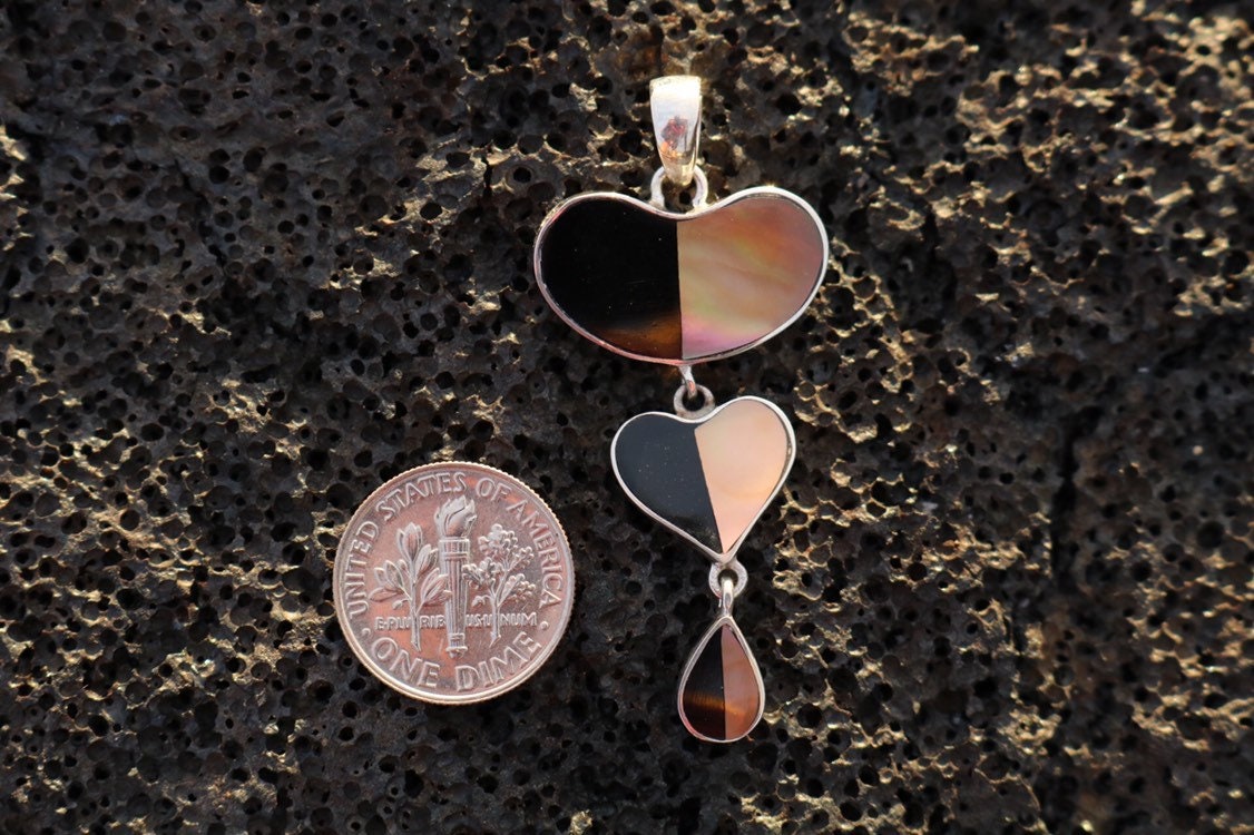 Teardrop Heart Necklace Pendant. Sterling Silver, Mother of Pearl, Black Ouster Shell.