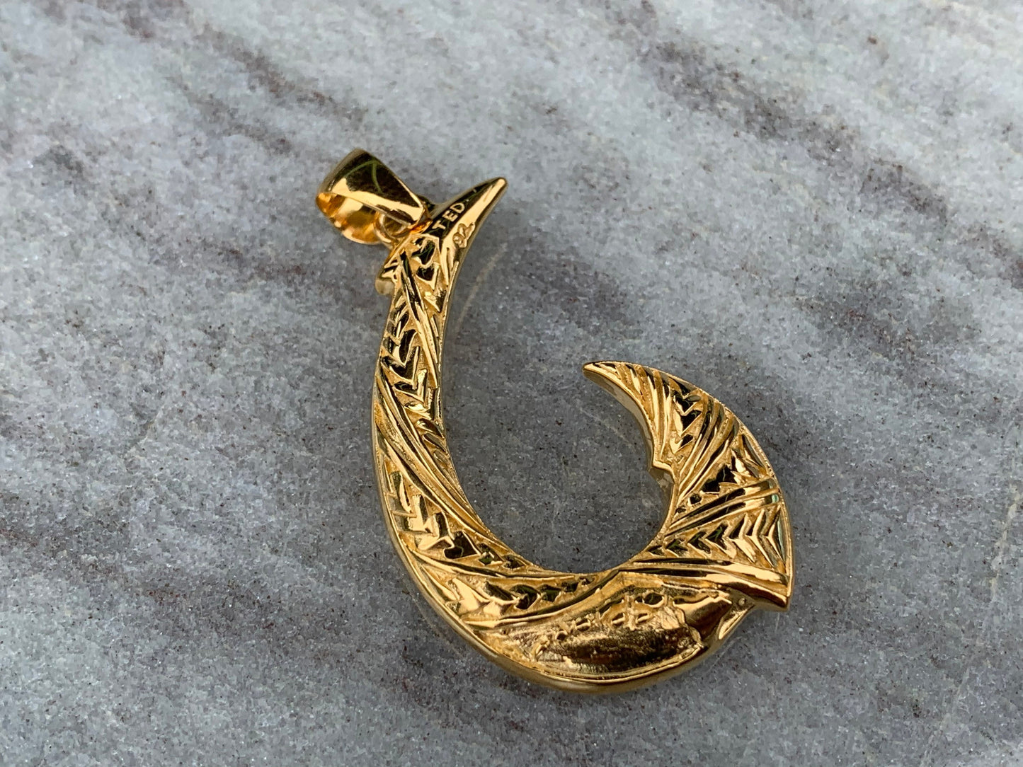 Maui Hook Hawaiian Islands Chain - Kauai Oahu Maui Big Island Tribal Design Necklace Pendant. 18k Gold Vermeil