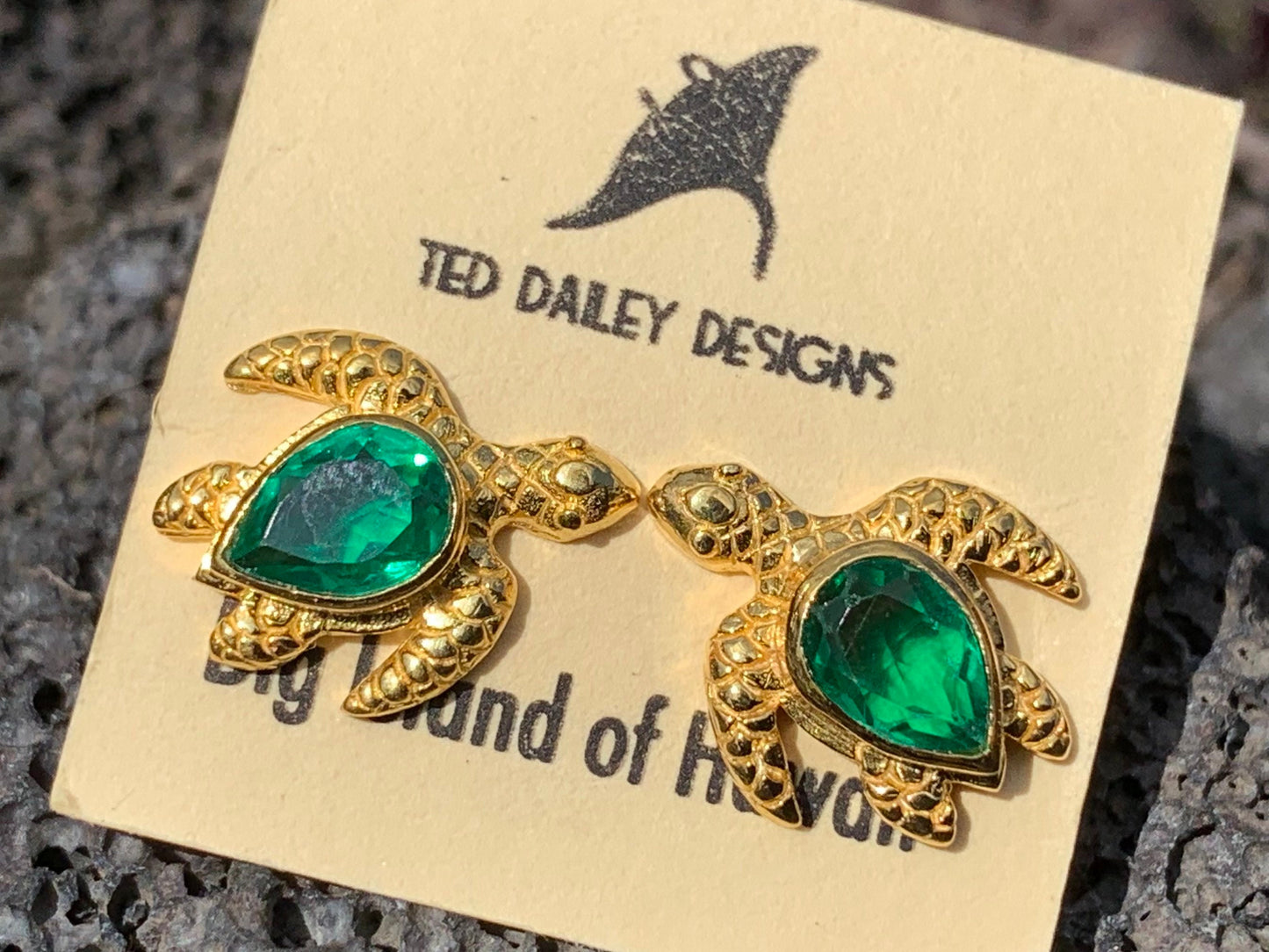 Emerald Turtle Stud Earrings. Gold Vermeil.