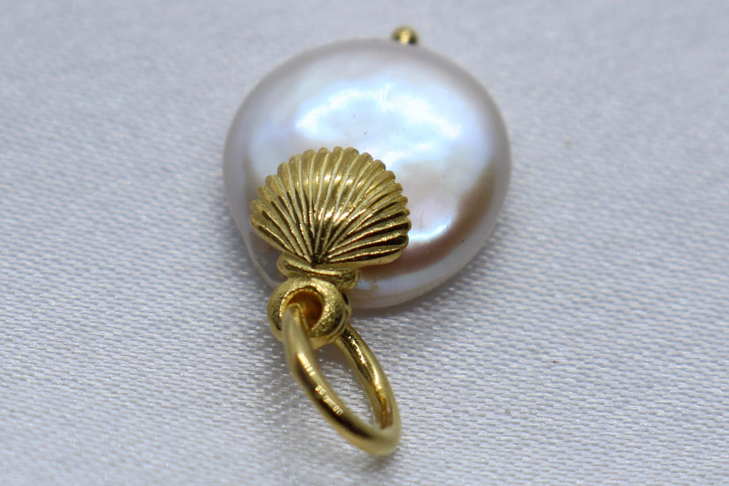 Sea Shell Pearl 18K Gold Vermeil Charm Pendant Necklace Jewelry