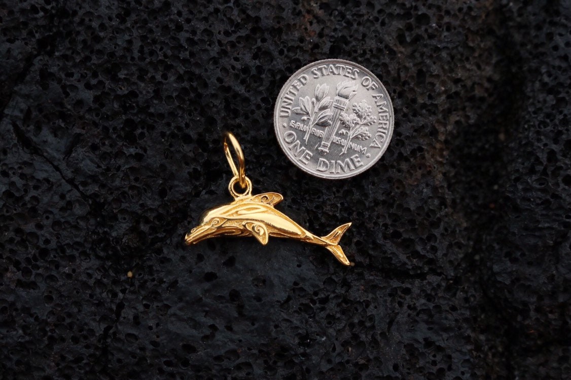 18K Gold Vermeil Dolphin Necklace Pendant.